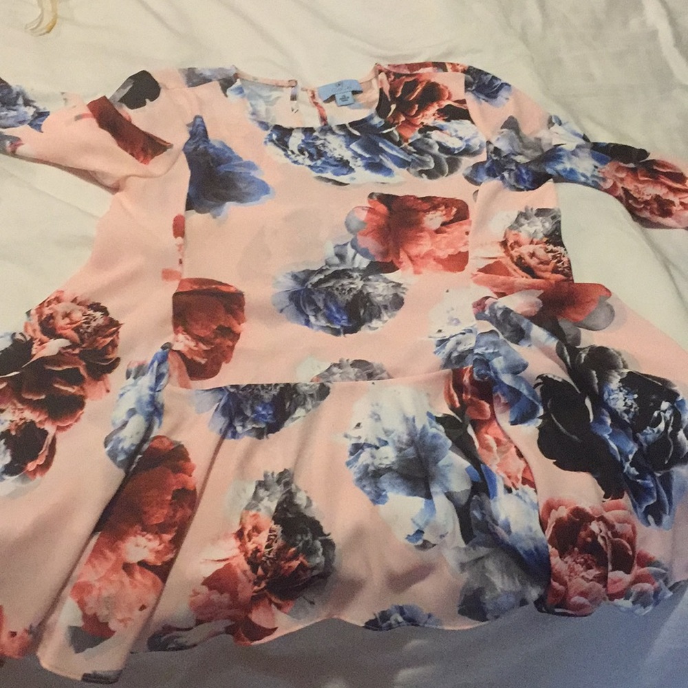 Shirt - Picture 2 of 3